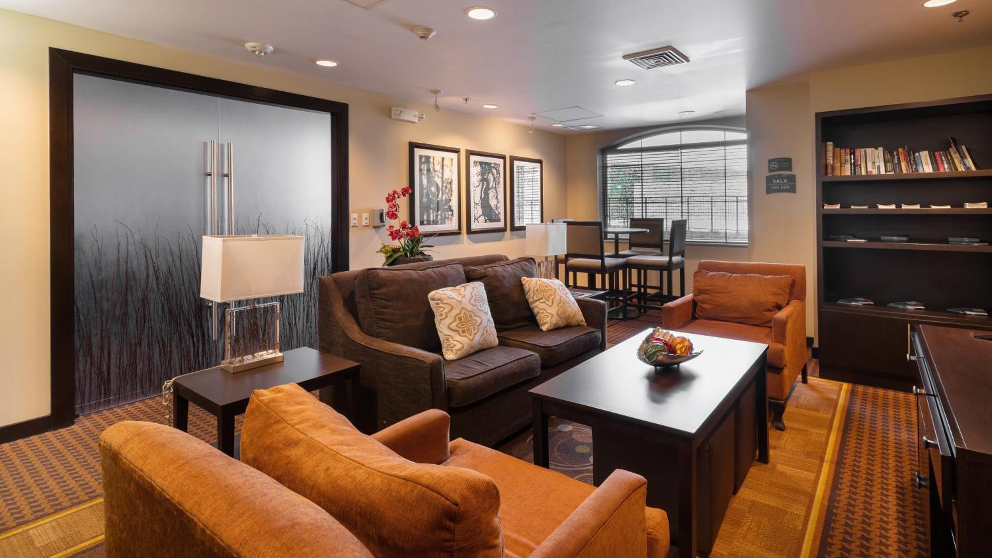 Staybridge Suites Chihuahua By Ihg Extérieur photo