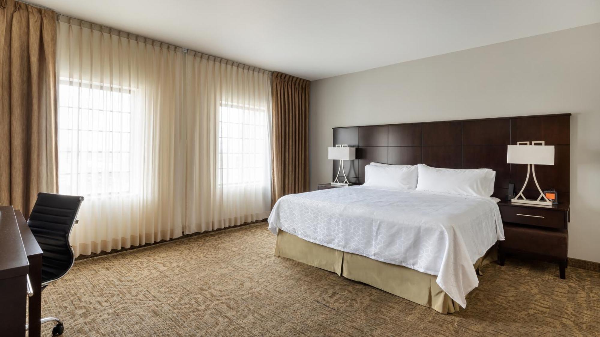 Staybridge Suites Chihuahua By Ihg Extérieur photo
