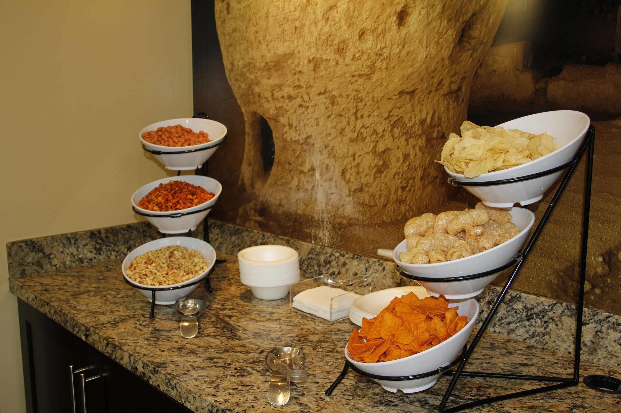 Staybridge Suites Chihuahua By Ihg Extérieur photo